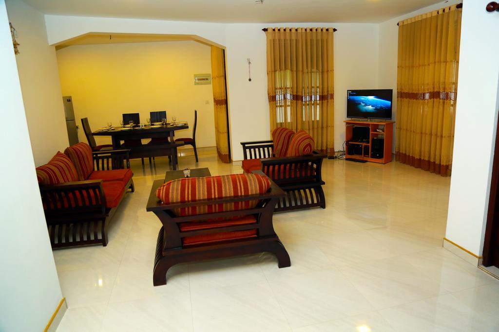 4 S Villa แทนกาลเล ภายนอก รูปภาพ