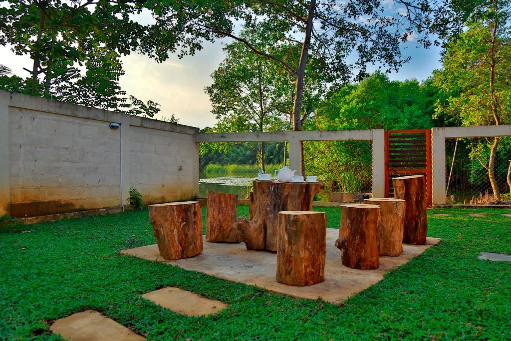 4 S Villa แทนกาลเล ภายนอก รูปภาพ
