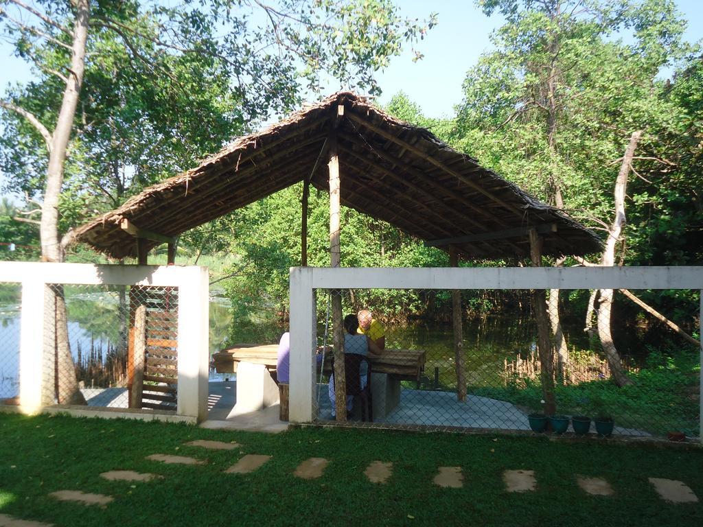 4 S Villa แทนกาลเล ภายนอก รูปภาพ